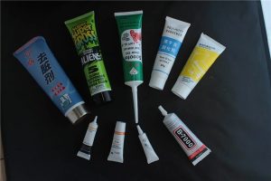 超音波シール化粧管充填機